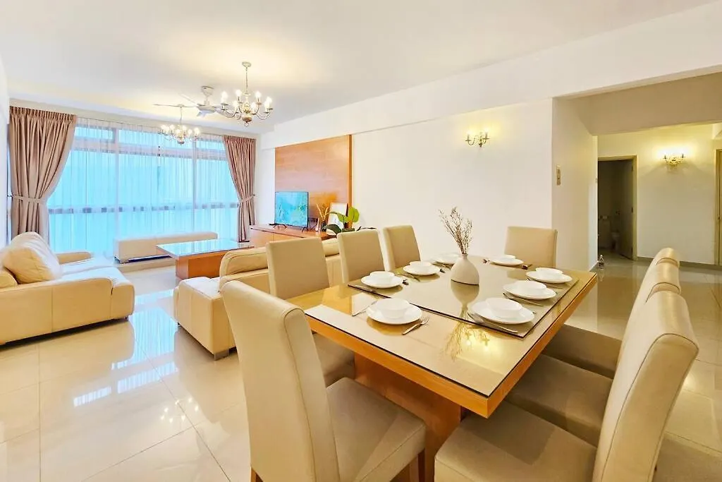 Fahrenheit Bukit Bintang Big Group 13Pax Family Suites كوالالمبور 0*,  ماليزيا