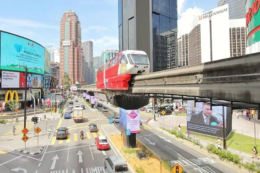 Fahrenheit Bukit Bintang Big Group 13Pax Family Suites كوالالمبور