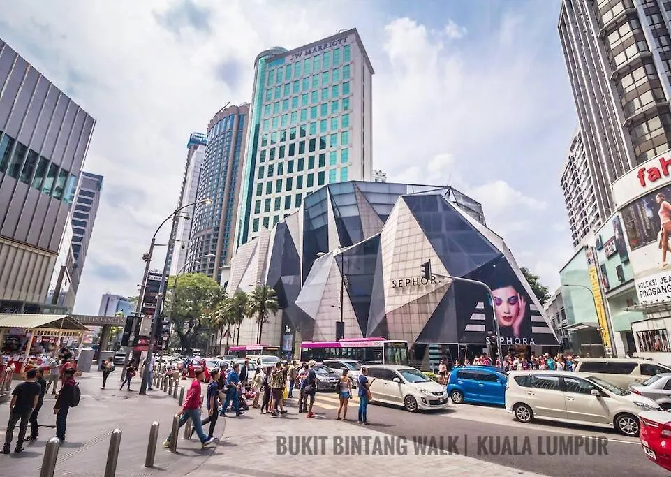 Fahrenheit Bukit Bintang Big Group 13Pax Family Suites كوالالمبور